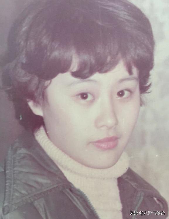 邬君梅近照风情万种,邬君梅坦言当过小三