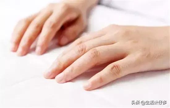 怎样让手又白又嫩零成本,怎么保护双手又白又嫩又光滑