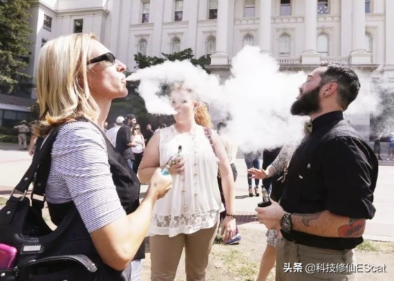 电子烟和香烟哪个危害更大,水烟筒香烟电子烟哪个危害大