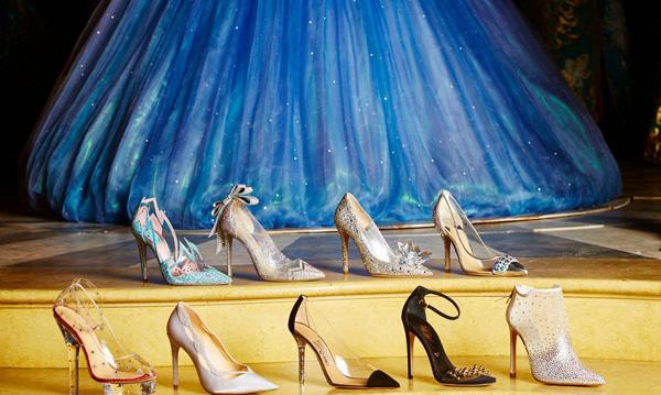 新买的鞋子总是磨脚,新鞋磨后脚跟有什么好方法处理吗