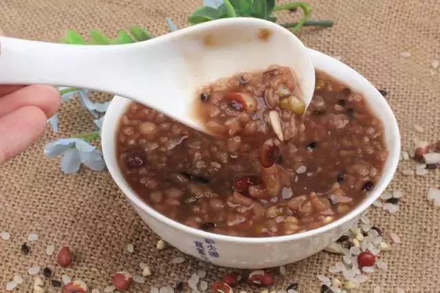 最适合冬天喝的10种粥美味又暖心,冬天喝什么粥好喝又营养