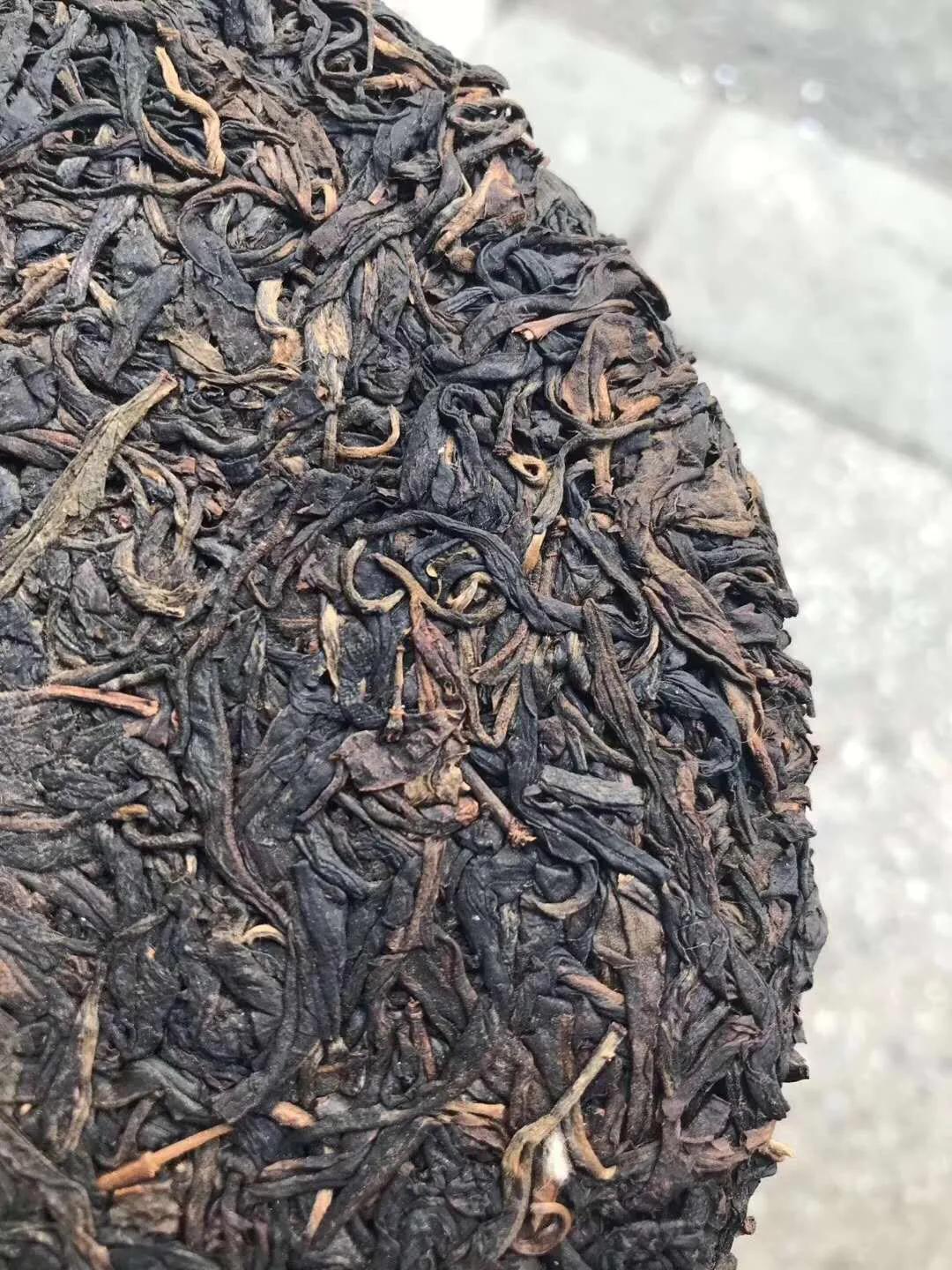 2007南涧县凤凰精制茶厂熟茶,2005南涧土林凤凰沱茶价格