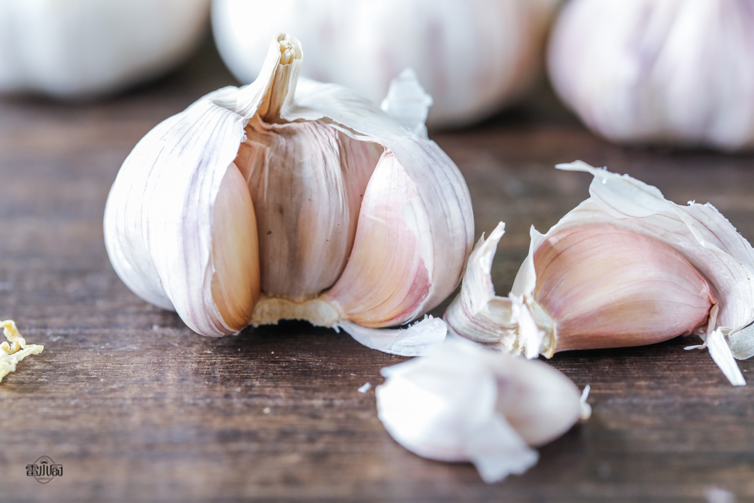 大蒜放久了为什么会发芽,大蒜放久了发芽