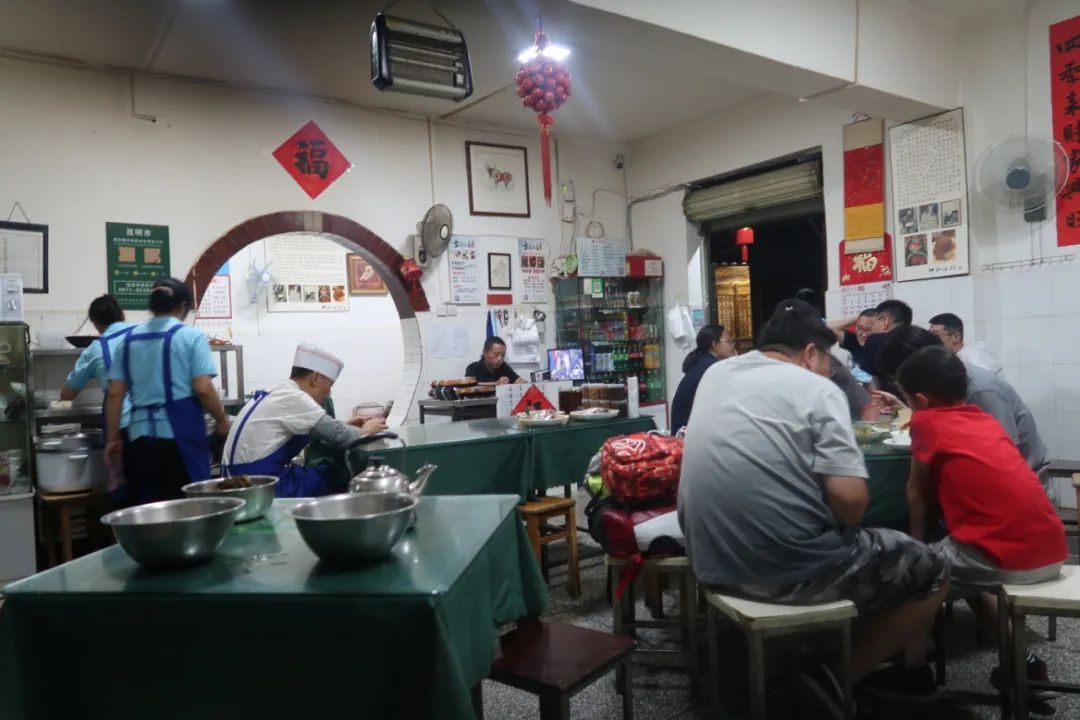 鏄嗘槑瑗垮北鍖鸿彍甯傚満,鏄嗘槑瑗垮北鍖烘槬澶忕鍐彍甯傚満