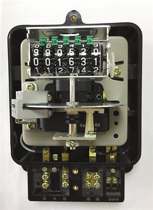家里不用电电表脉冲灯会闪烁吗,家里不用电电表也会走什么原因