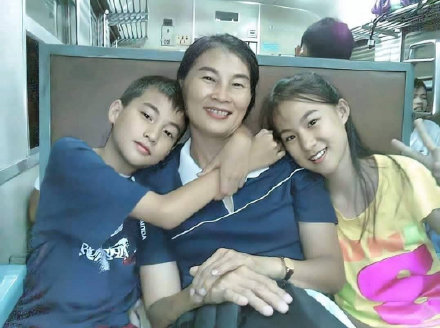 人间天使糕卡娜：热爱足球名校毕业签约三台未来可期