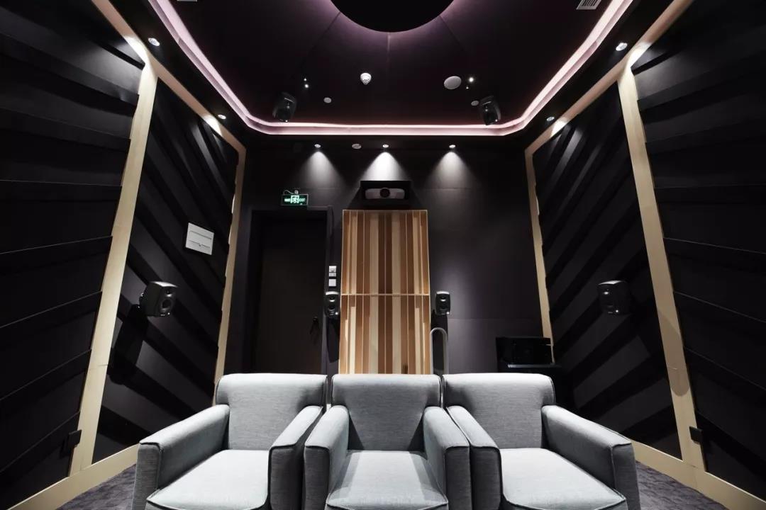 最好的cbd奢侈品店 (青岛cbd奢侈品)