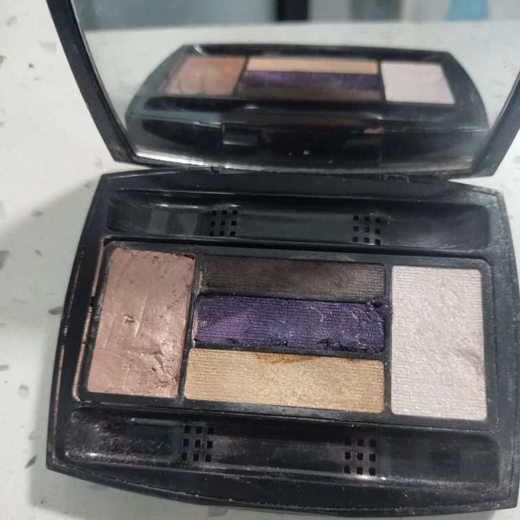 300元的兰蔻眼影,兰蔻眼影盘飞粉严重