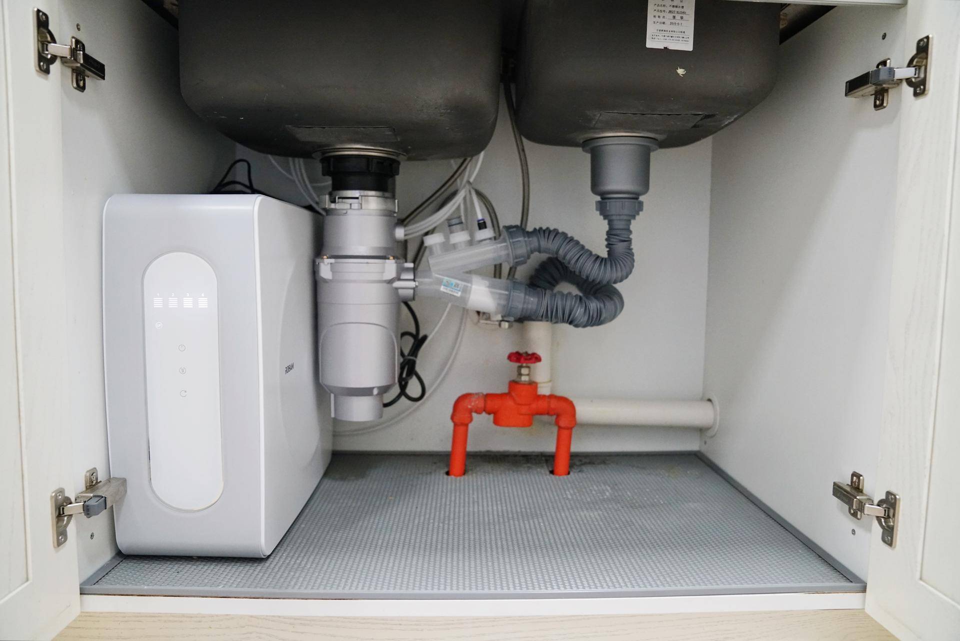 老板净水器j330使用方法,老板j330净水器出水头怎么拔出来