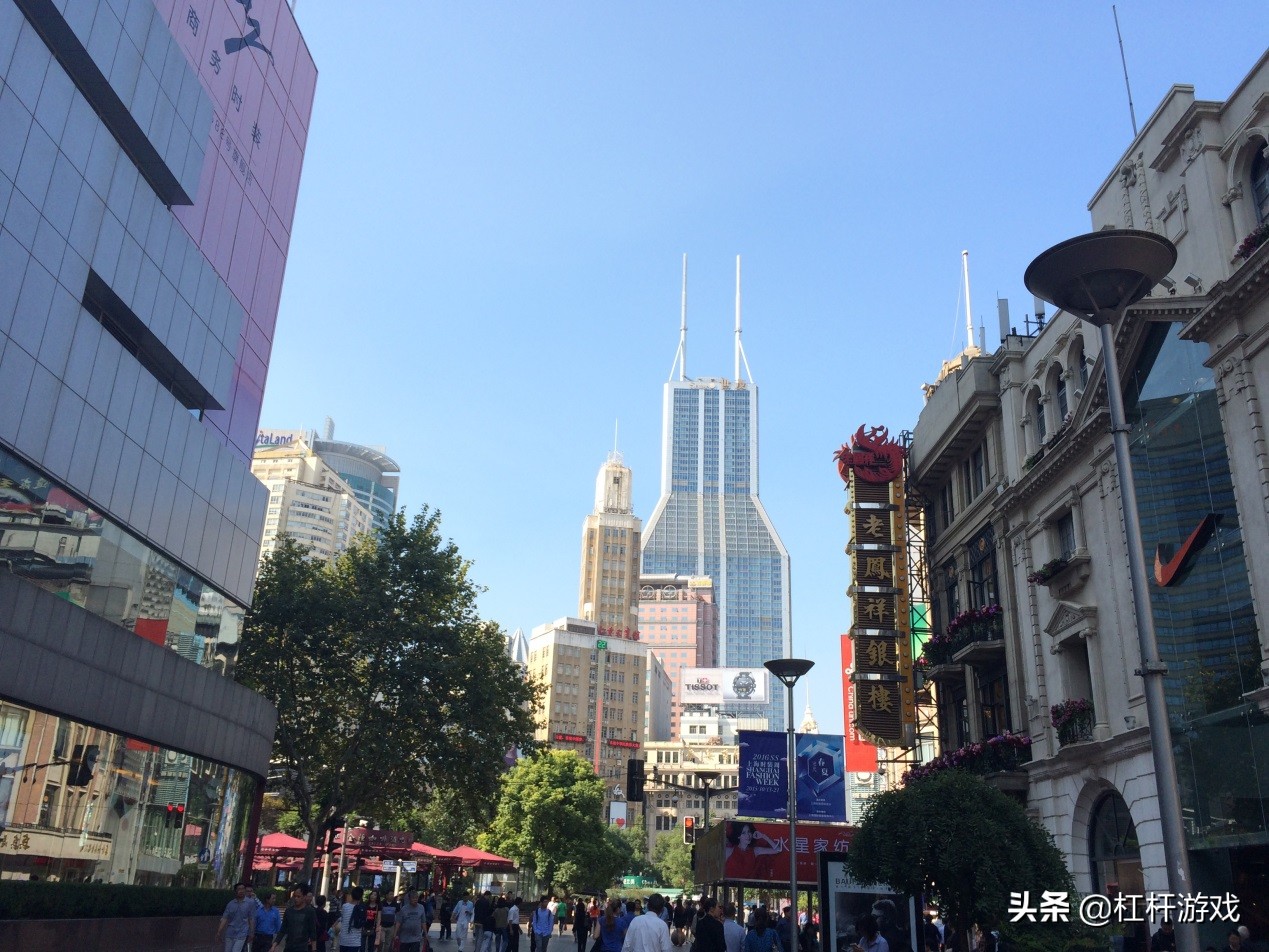 爱尔眼科与何氏华厦哪个好,华厦眼科和普瑞眼科何氏眼科