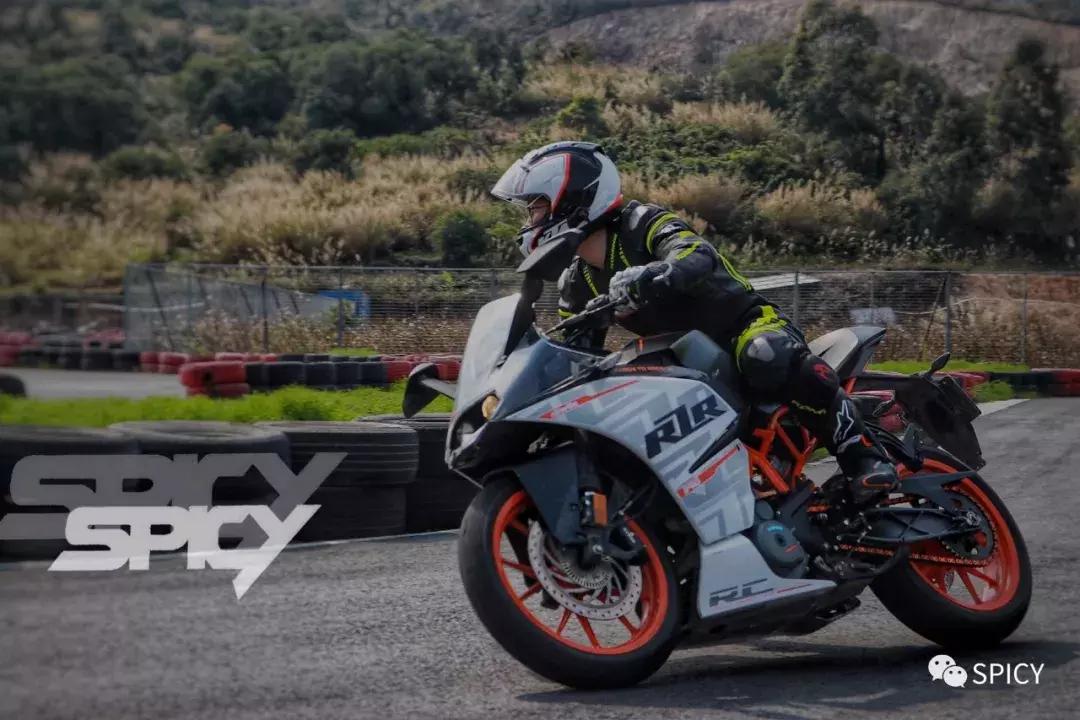 第一辆摩托车应该选踏板还是跨骑,福州摩托车新手入门