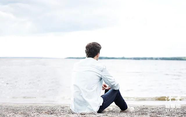 我在那个出租屋，住了9年