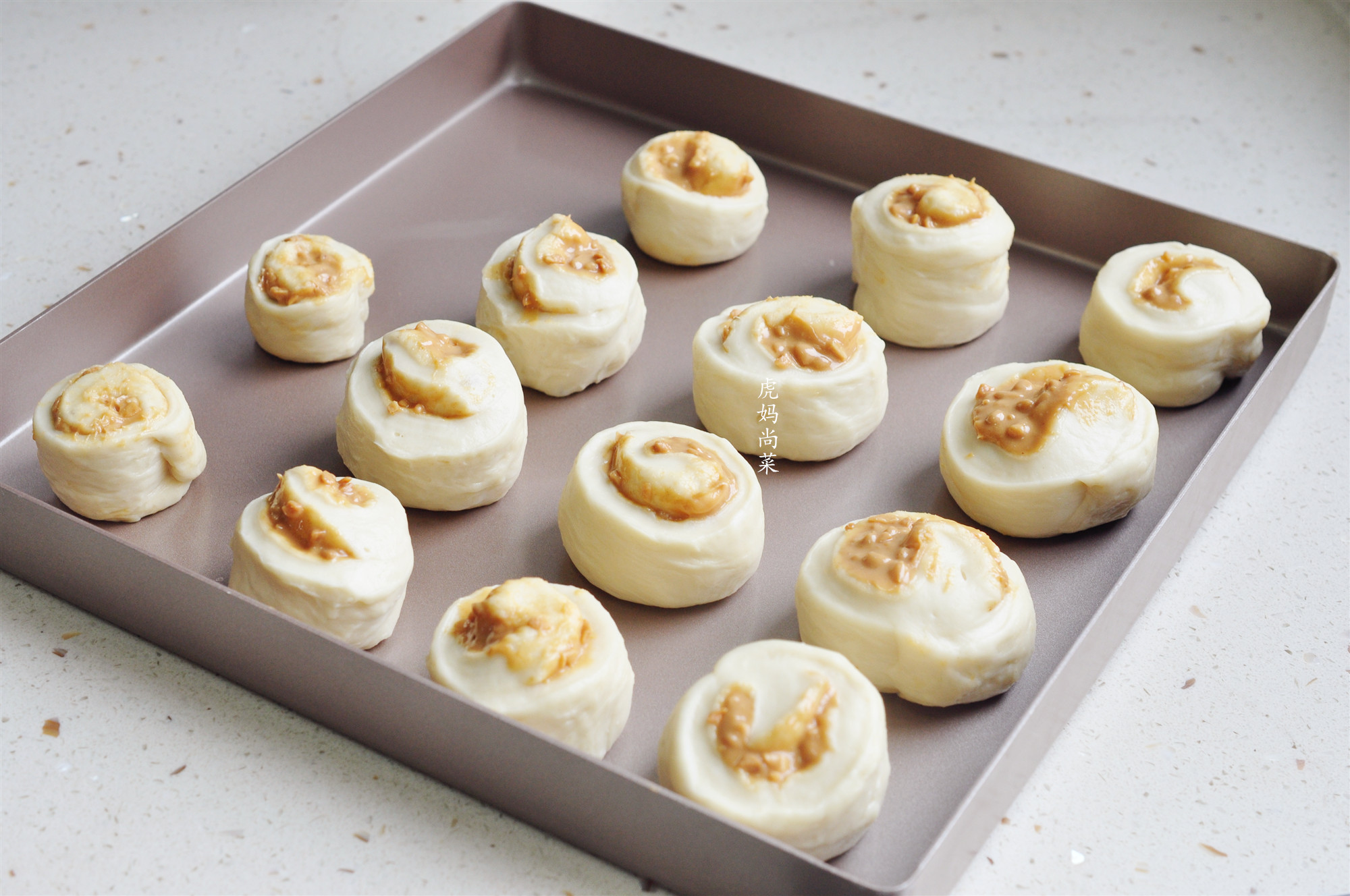 奶香浓郁的早餐小面包，蛋白质丰富又柔软，很适合老年人