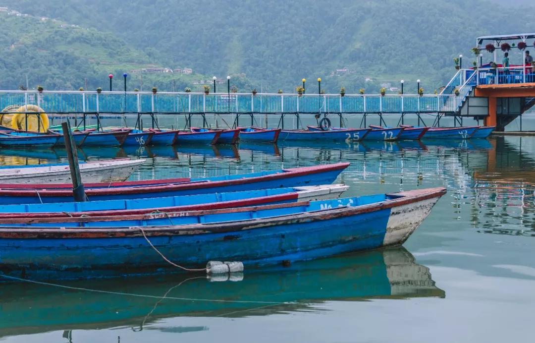 这个微笑国度,见人就夸漂亮,300元就能在天空滑翔