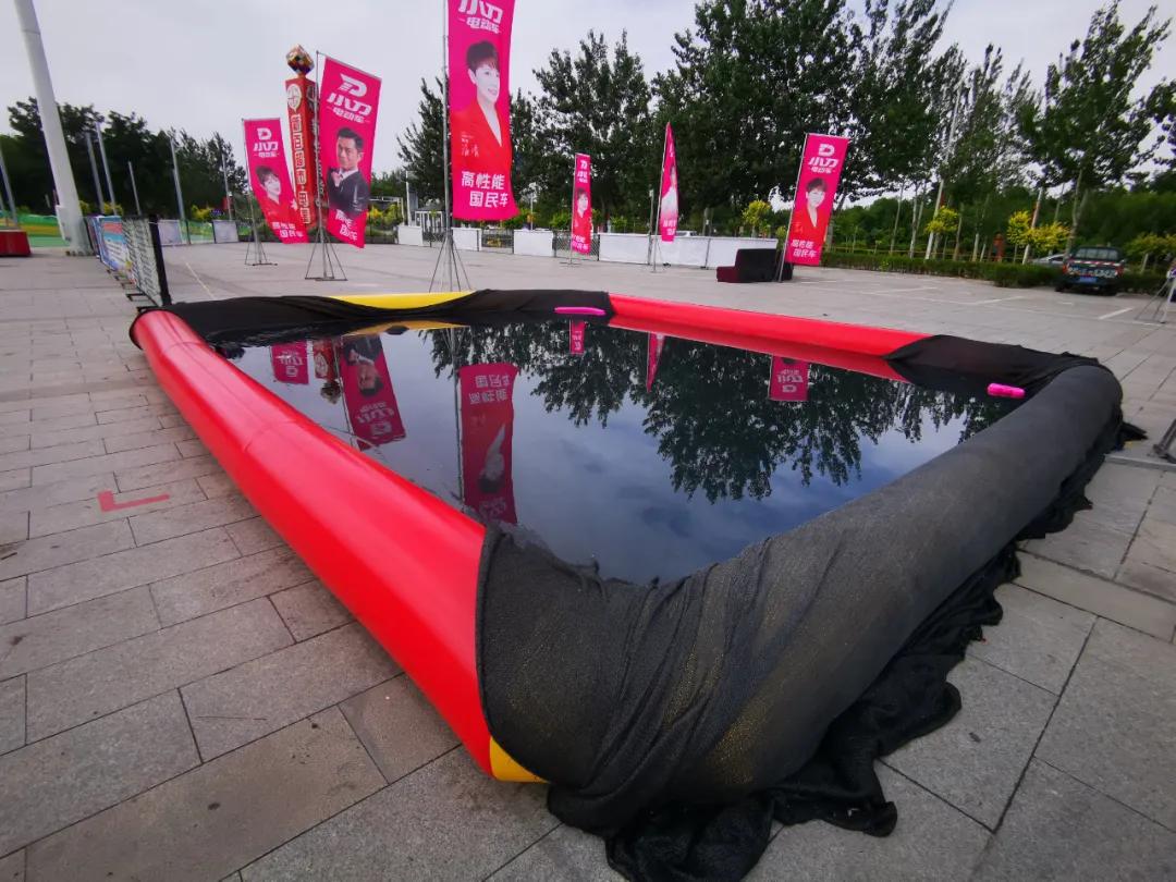 创城曝光台|新百广场秩序混乱问题依旧