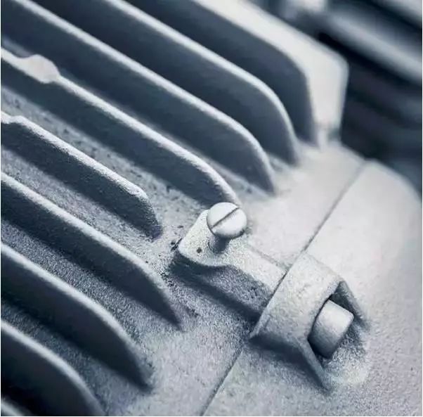 轮毂怎么样才有必要修复,轮毂里面怎么除锈