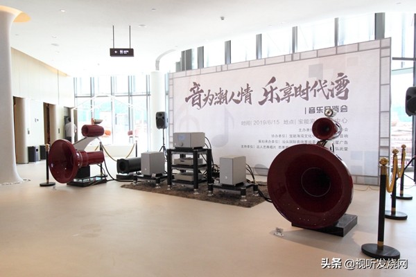 亦文亦武篆书,亦文亦武尽态极妍