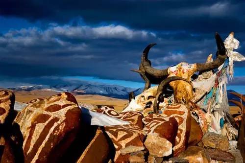 外出游玩小心些什么,游玩时注意随身携带物品