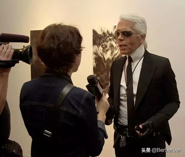 爱zuō、毒舌、抢好友的猫…这里有老佛爷15件不为人知的事！