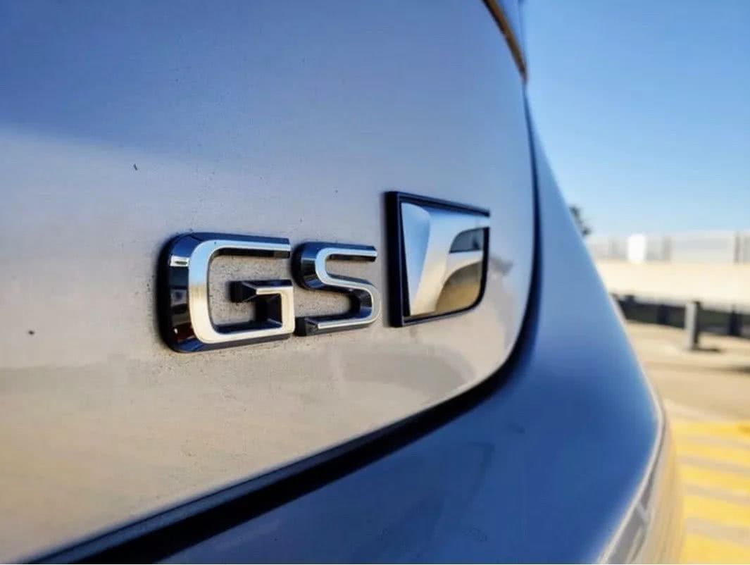 霓虹骑士暗金好看吗,霓虹骑士效果