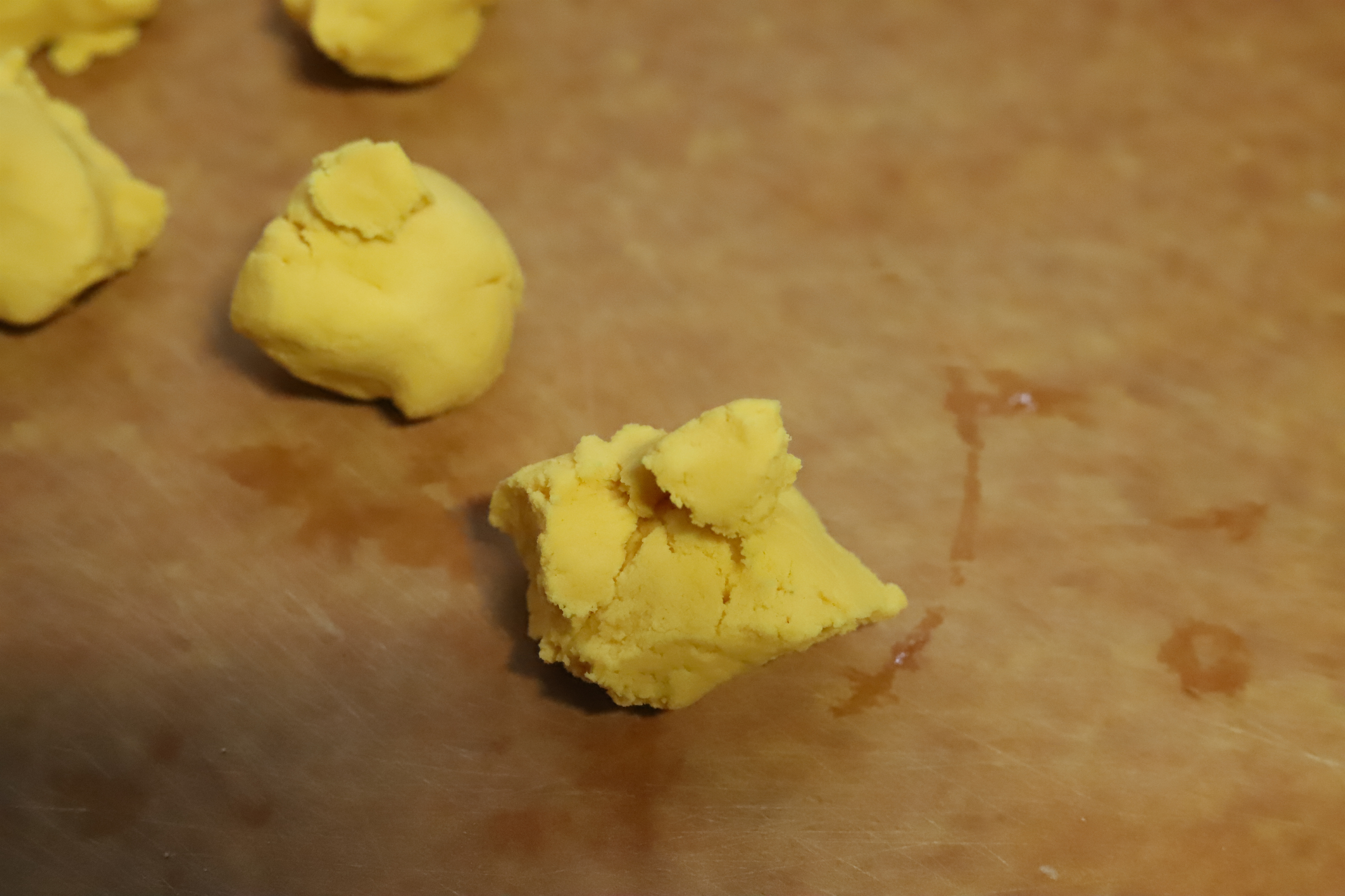 不会包包子可有简单包法,不会捏褶子怎么做包子