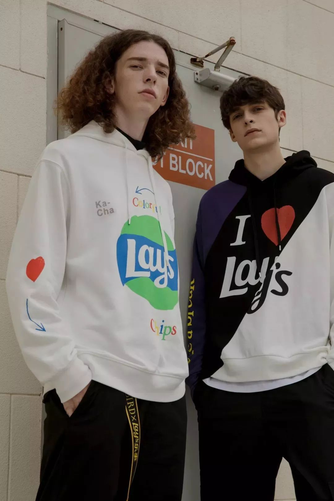 新的脑白金广告,洗脑广告鼻祖脑白金跨界出潮服