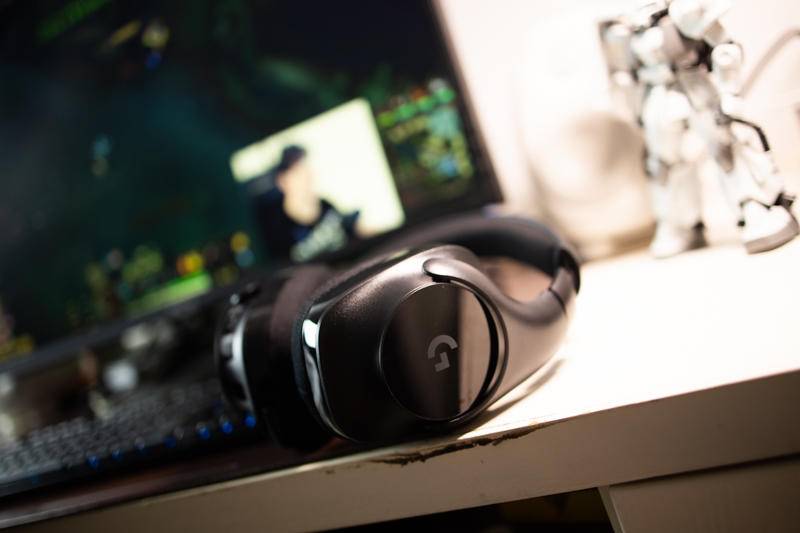 罗技g533蓝牙耳机,罗技g533耳机手机能用吗