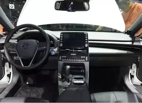 丰田亚洲龙混动优点缺点,一汽丰田亚洲龙到底有多安全