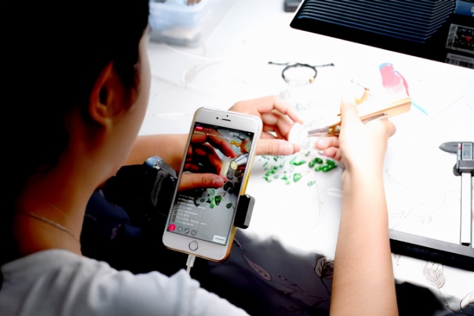 直播珠宝首饰为什么便宜,为什么直播间卖的珠宝那么便宜