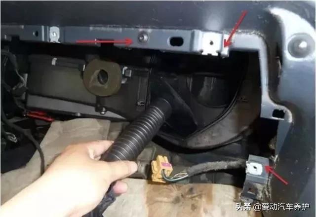 清洗空调蒸发箱的季节,怎么自己动手清洗汽车空调蒸发箱