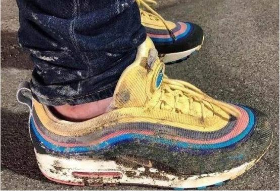 小米跑鞋对比耐克,美国超轻跑鞋