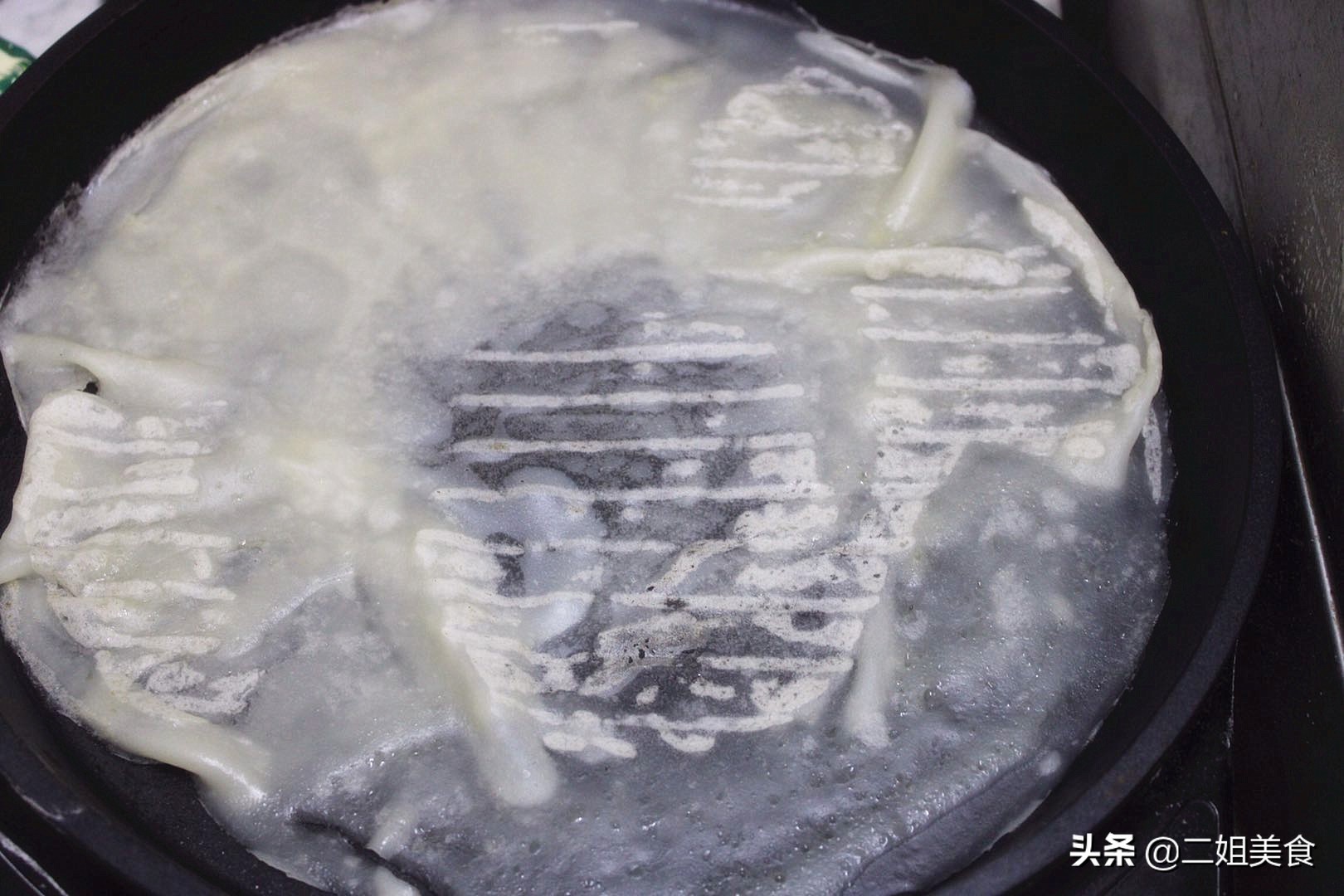 买拌凉皮的调料还有料汁,买凉菜凉皮