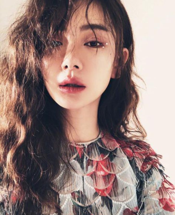 在折腾嘴唇这件事上,大家都一样