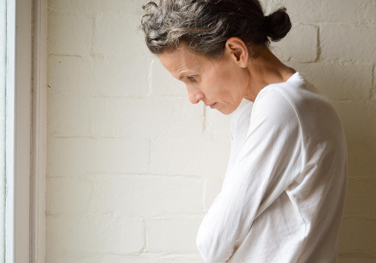 少肌症是一种缓慢发展的肌肉疾病，发病率会因为人种不同具有差异