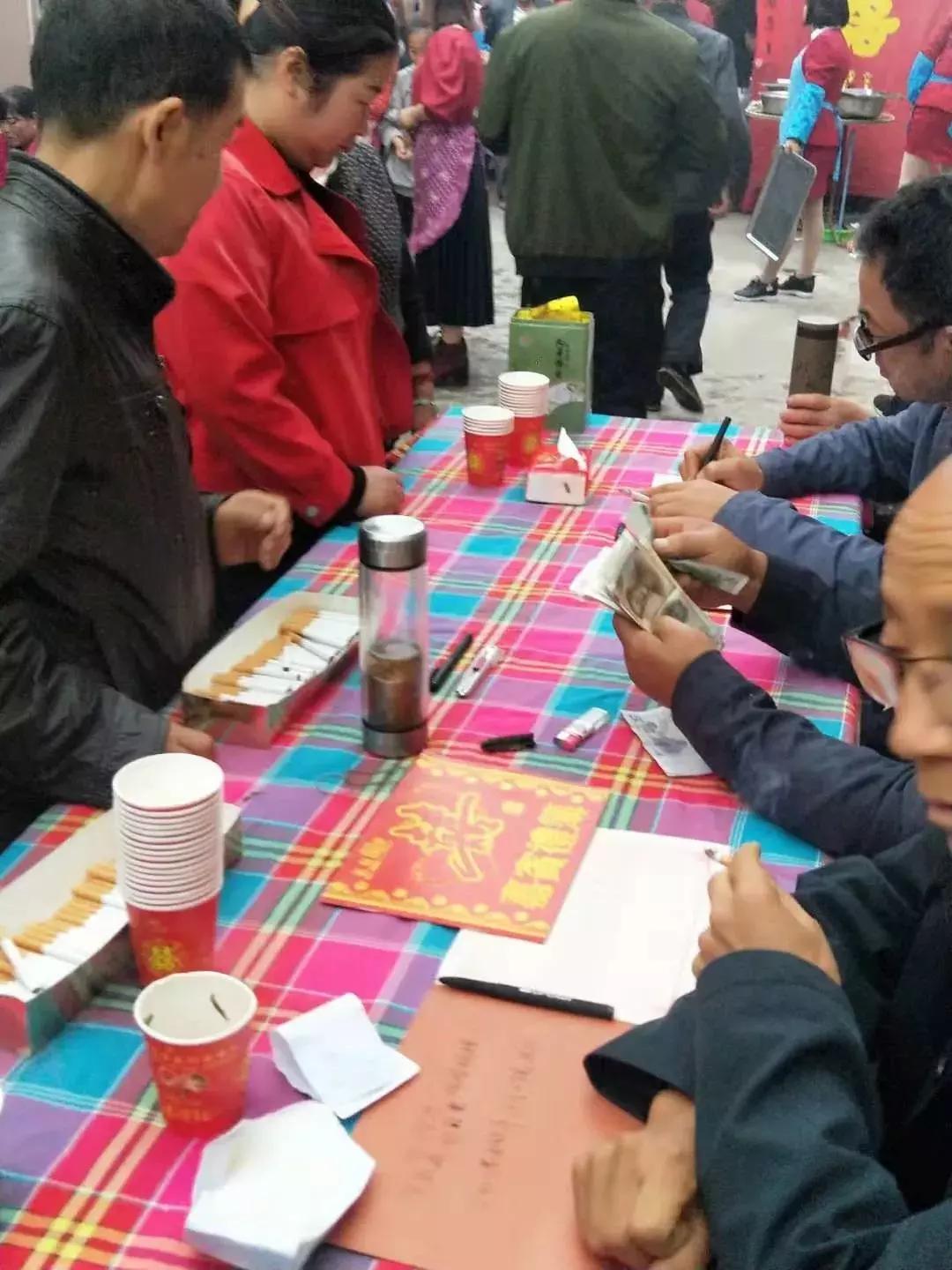 农村结婚给新娘梳头有什么讲究,农村结婚都有哪些讲究