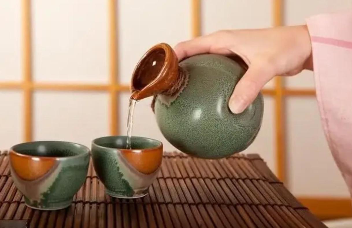 白酒最高多少度合适,白酒多少度喝起来最舒服