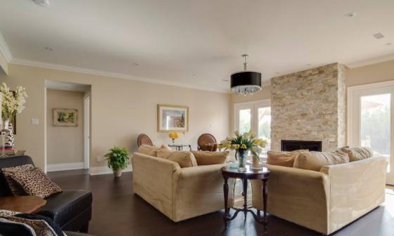 旧墙翻新必贴墙布,墙布翻新需要铲掉原来的墙纸吗