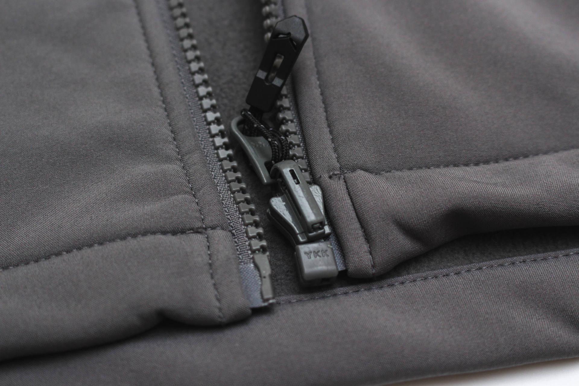 好看又好穿的冲锋衣测评,适合日常穿的户外冲锋衣