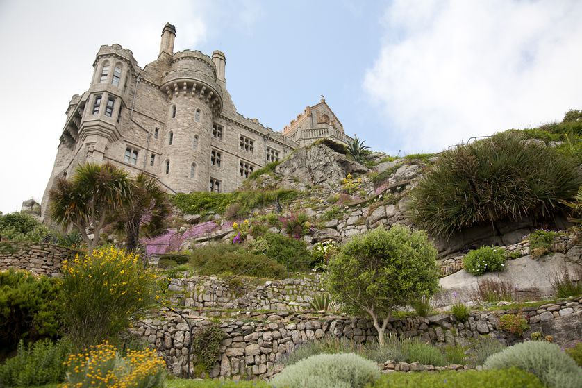 壮观的英国岛屿寻找崎岖的园丁