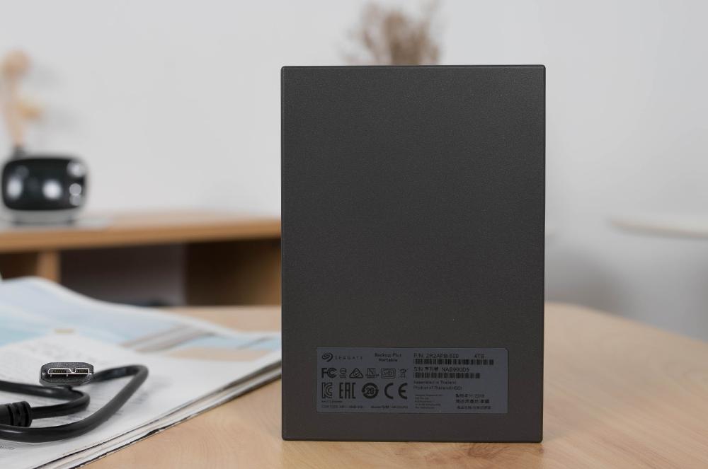 向“神坑”网盘说一声goodbye:4T移动硬盘白菜了:值得收割不?