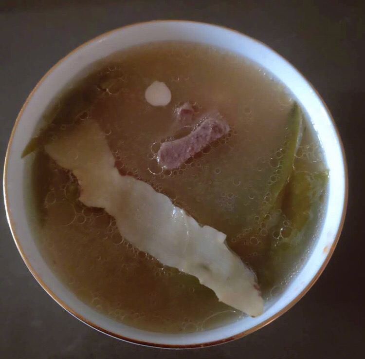 杨幂离婚后频秀厨艺,十足贤妻良母范儿,刘恺威却吃不到了