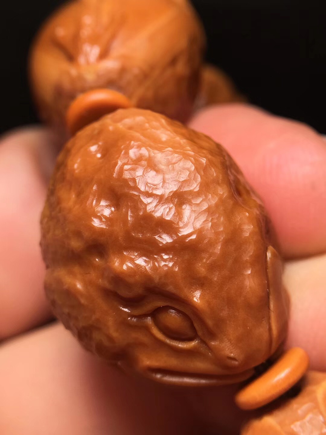 橄榄核雕大点的好还是小的好,橄榄核雕复杂的好还是简单的好