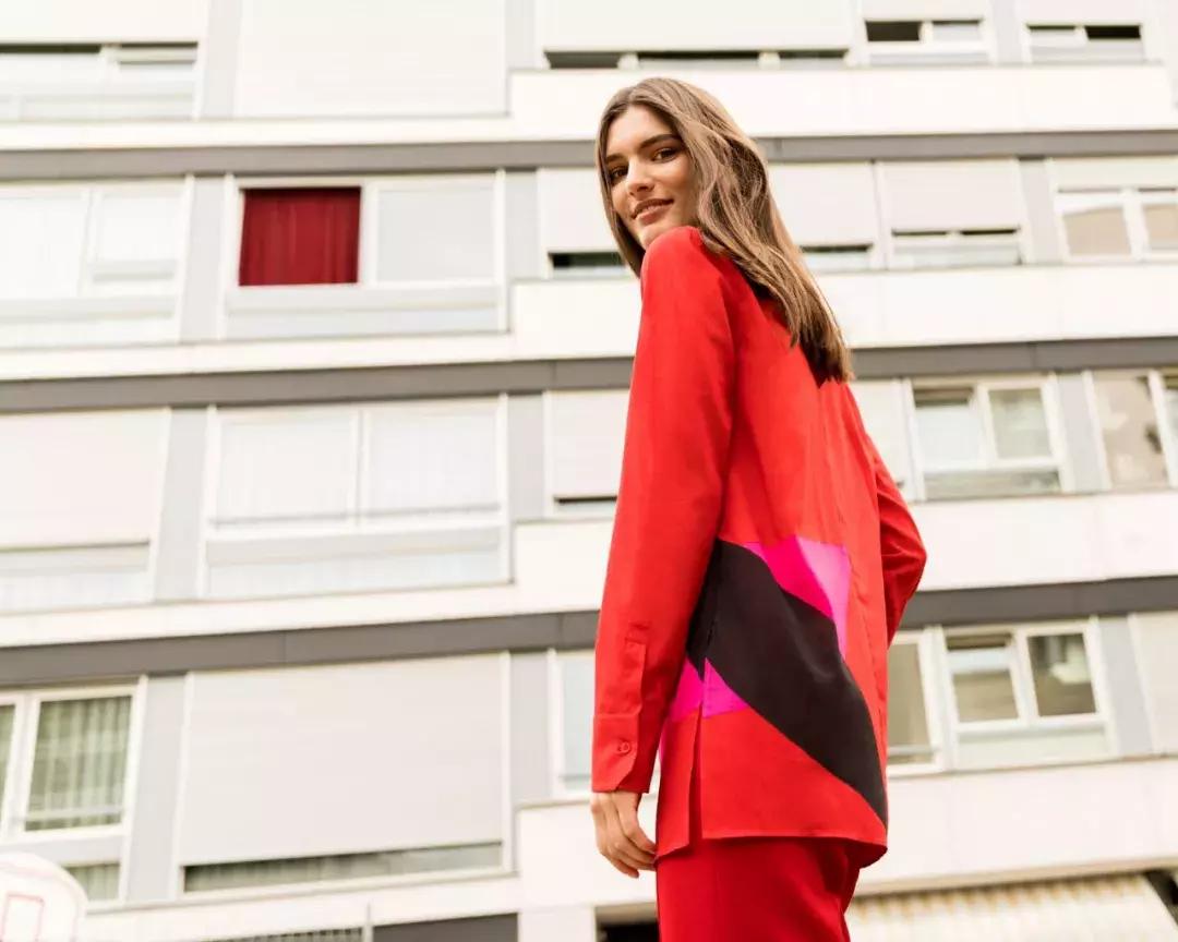 过年真的只要穿红色就是最好看的,春节必须有红色单品