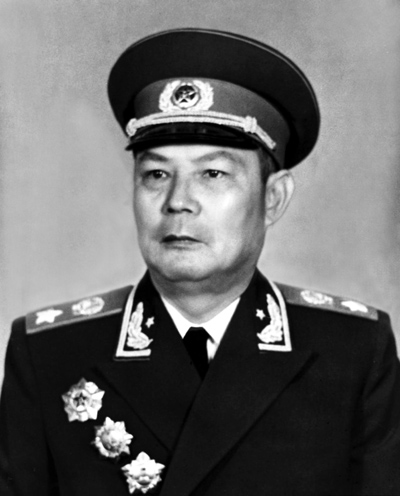 十大元帅40岁时是何身份：林彪是司令，陈毅是军长，贺龙挖野菜