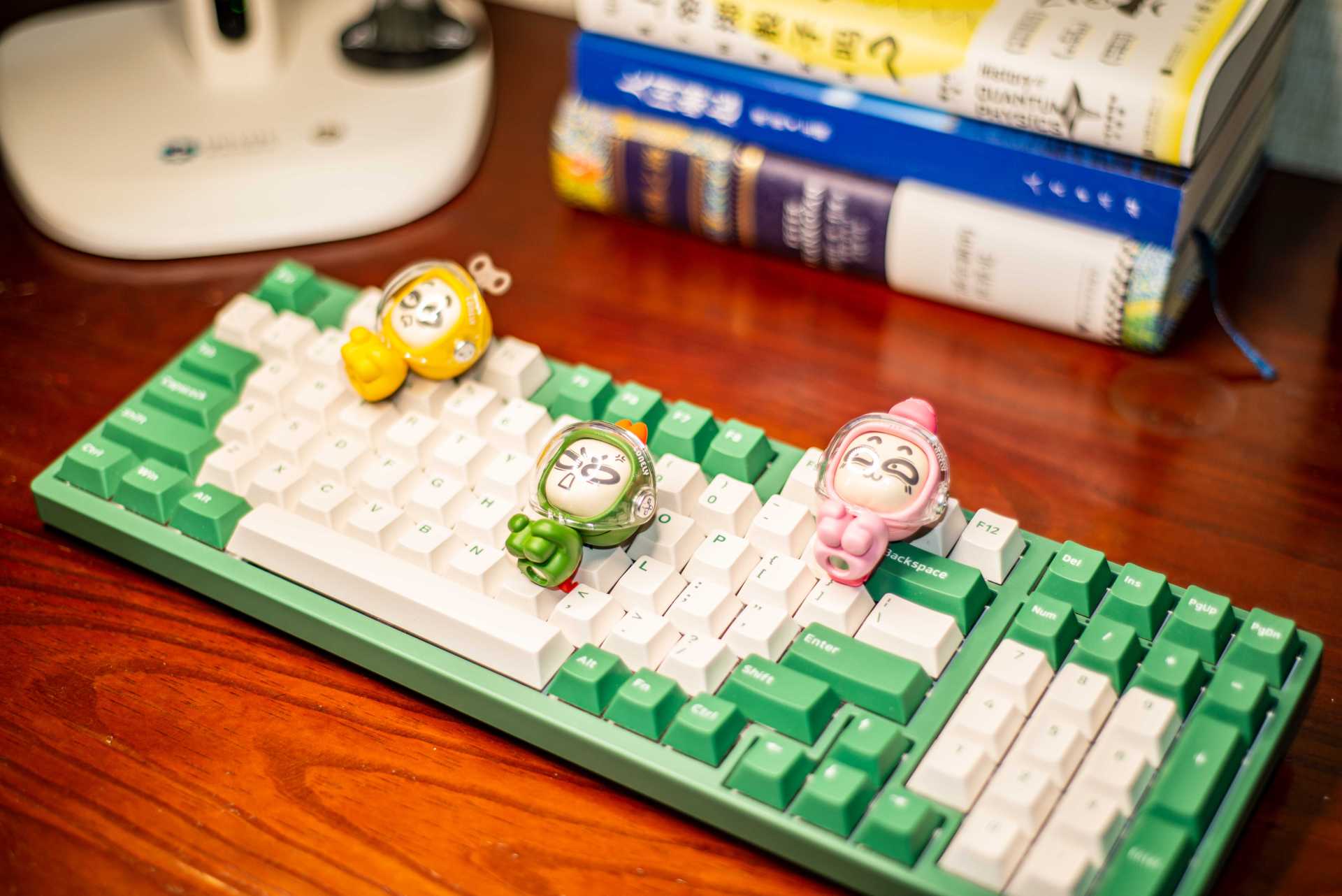 照亮前进的道路!驱逐所有暗影!以光之名~天使之光润眼灯