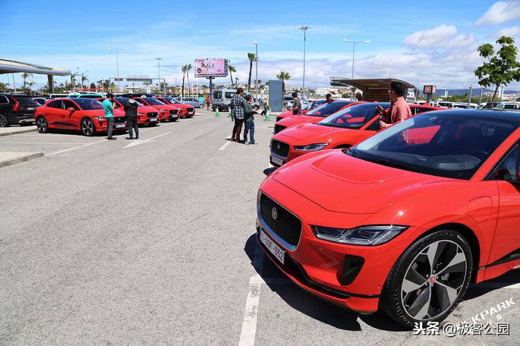 电动捷豹I-PACE即将交付，这可能是极客公园送出的最贵极客专享价