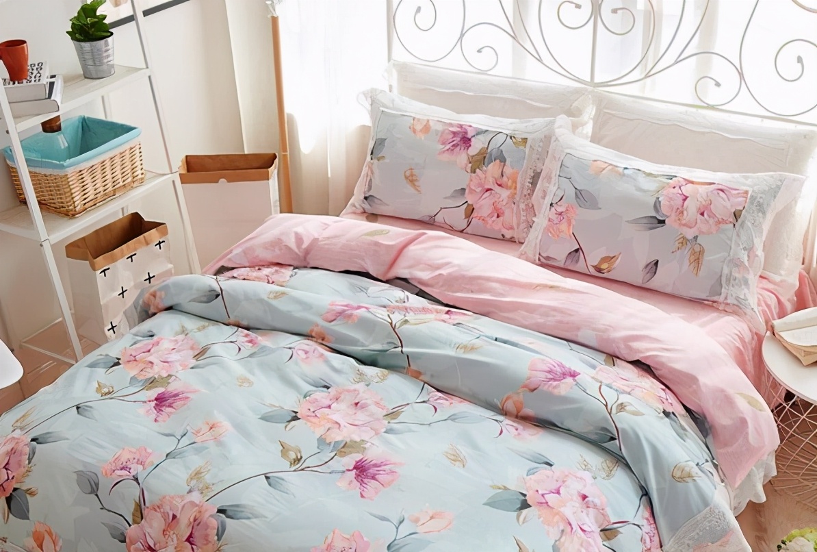 大的床单怎么放进洗衣机洗得干净,放洗衣机里面洗床单首先要干什么