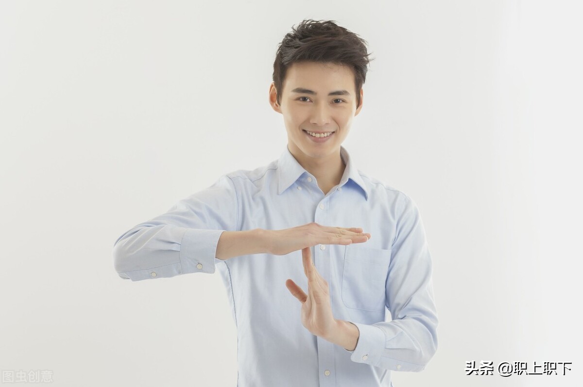 男生和女生表白被拒绝应该怎么说,男生向另一个男生表白被拒绝