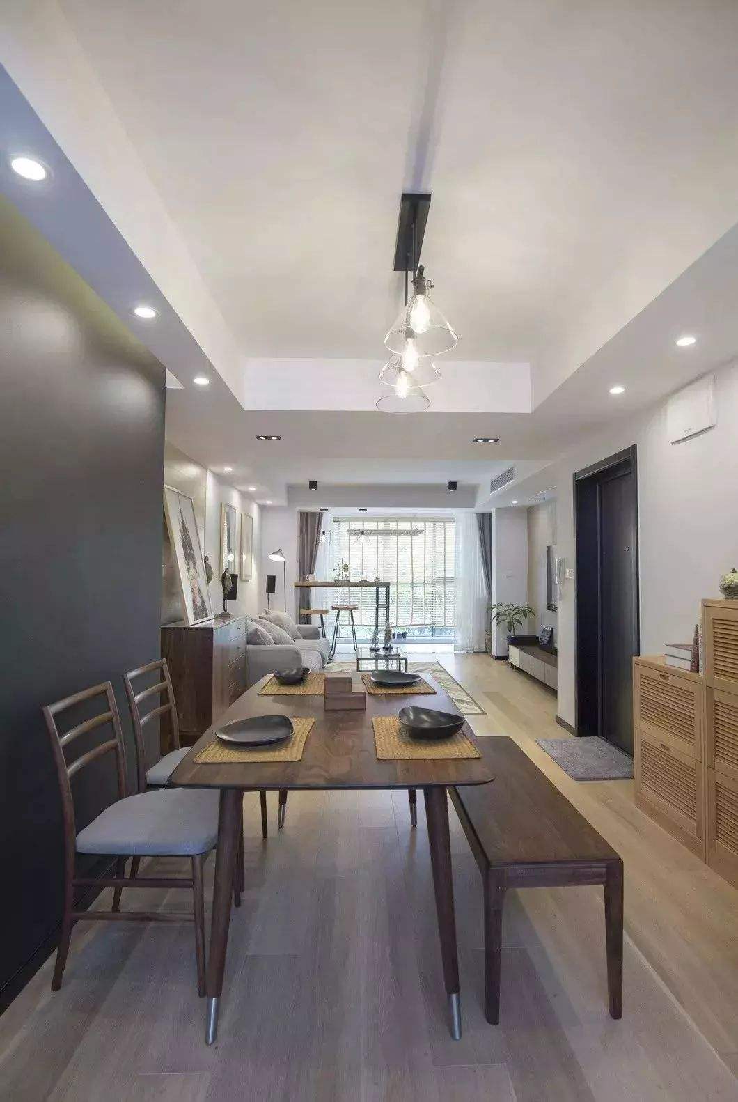 家里没有合适的地方做鞋柜,家里没有鞋柜位置鞋子放哪里