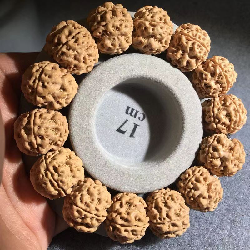 如何把金刚菩提的果肉清理干净,盘玩过的金刚菩提如何清洗